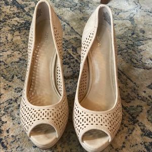 Apt 9 Cream Laser cut heels size 8